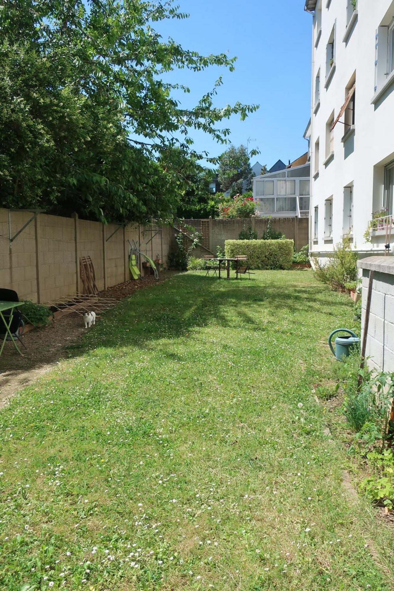 Appartement Avec Jardin Au Coeur De Rennes Exterior photo